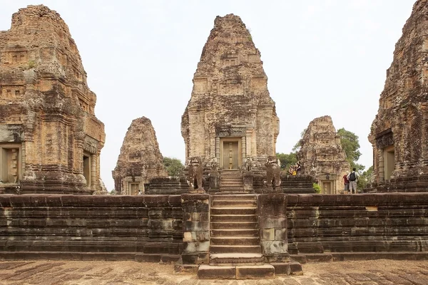 Ruínas do templo de mebon oriental — Fotografia de Stock