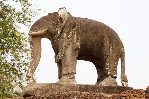 East Mebon temple ruins — Stock Photo, Image