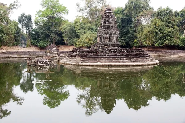 Ruinele templului Neak Pean — Fotografie, imagine de stoc