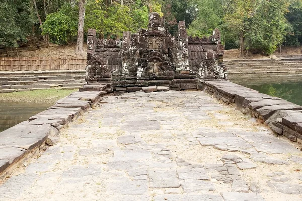 Neak Pean ruinas del templo —  Fotos de Stock