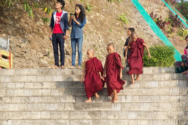 Buddhistisk munk - Stock-foto