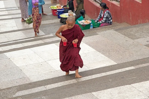 Buddhistischer Mönch — Stockfoto