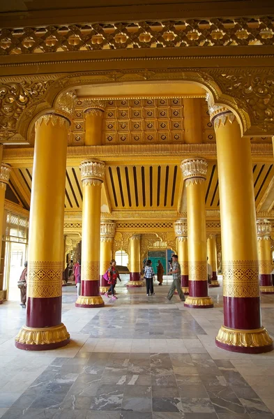 Palacio de Oro de Bago — Foto de Stock