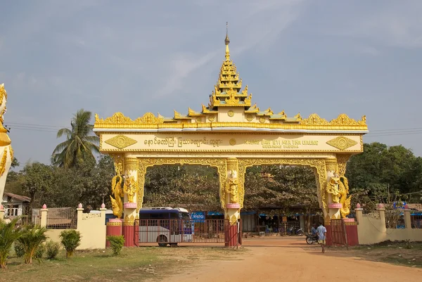 Liggande buddha — Stockfoto