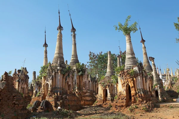 Complexo Shwe Inn Dain Pagoda — Fotografia de Stock