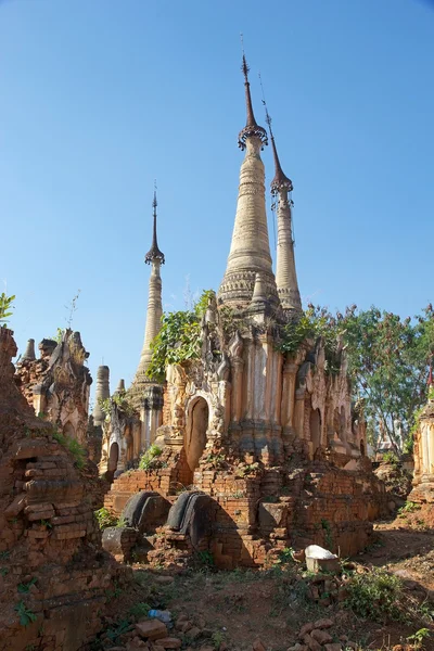 Complexe de pagodes Shwe Inn Dain — Photo