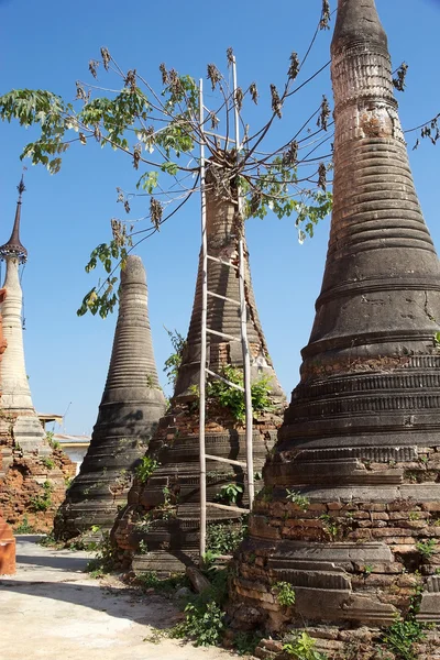 Complexo Shwe Inn Dain Pagoda — Fotografia de Stock