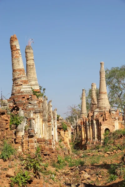 Complexe de pagodes Shwe Inn Dain — Photo