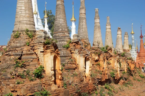 Complexo Shwe Inn Dain Pagoda — Fotografia de Stock