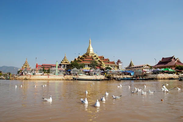 Phaung daw oo Pagode — Stockfoto