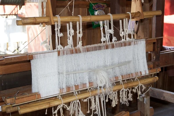 Loom main — Photo