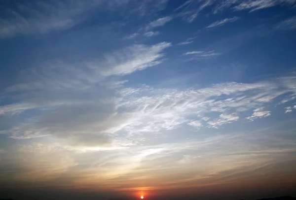 背景の夕日 — ストック写真