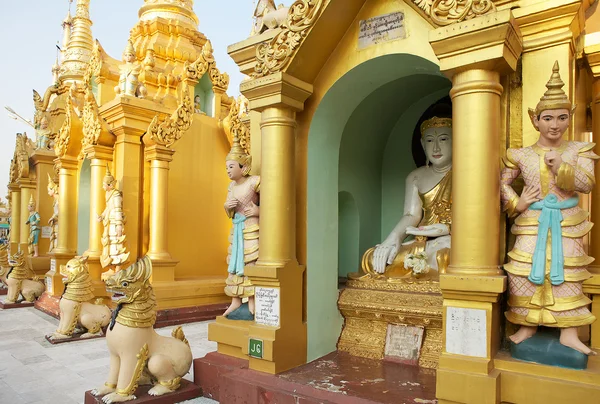 Shwedagon Pagoda, Rangum, Mianmar — Fotografia de Stock