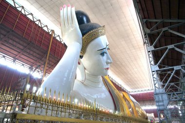 Chaukhtatgyi Bubbha Temple, Yangon, Myanmar