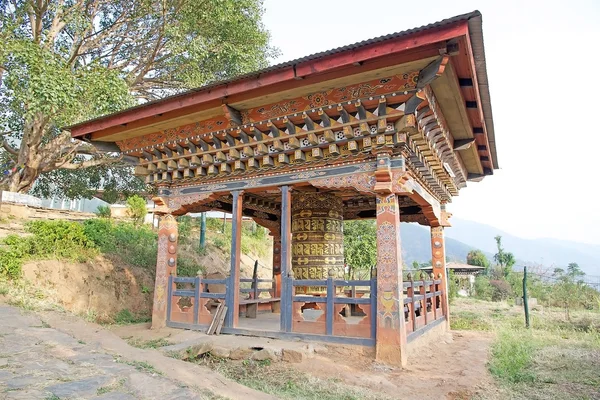 Modlitební mlýnek v klášteře Lhakang Maka, Punakha, Bhútán — Stock fotografie