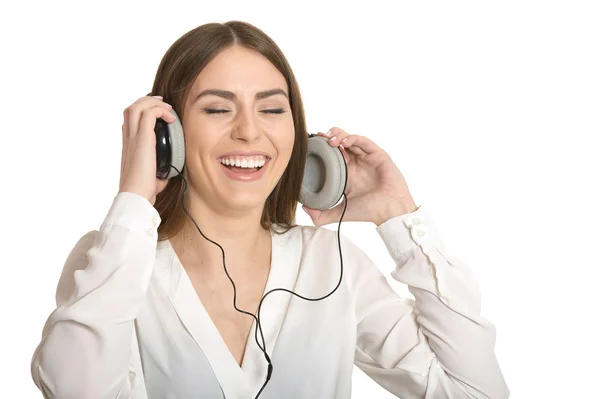 Chica escuchando música en los auriculares . —  Fotos de Stock