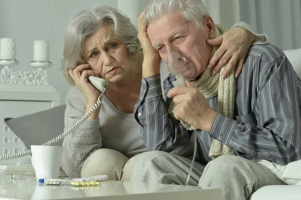 Elderly man with flu inhalation — Stock Photo, Image