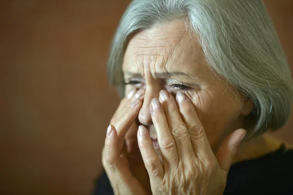 Llorando anciana — Foto de Stock