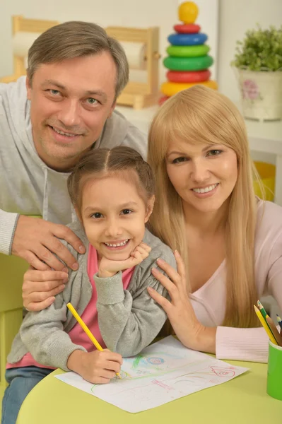 Porträtt av glad familj målning — Stockfoto