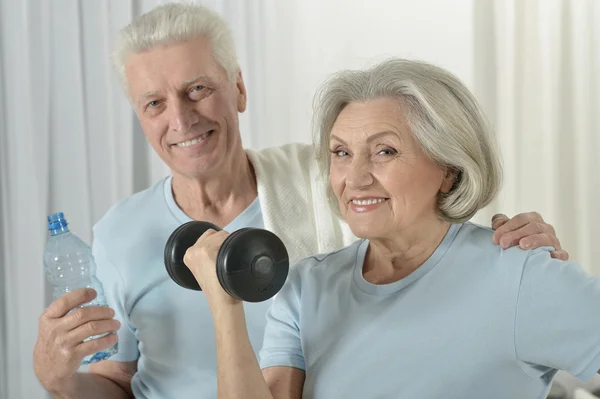 Sporty senior couple — Stock Photo, Image