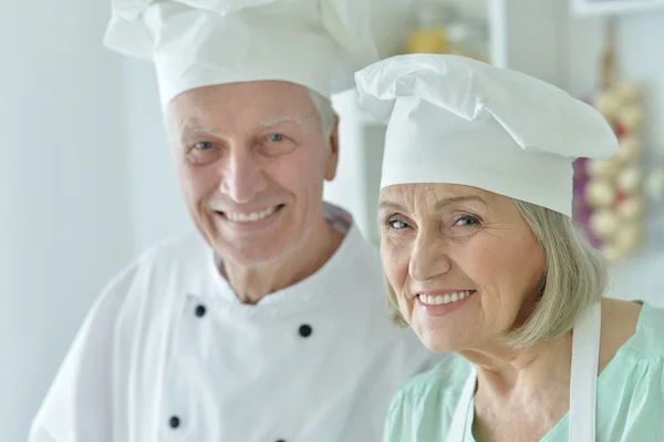 Senior chef-koks paar — Stockfoto
