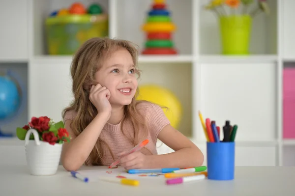 Menina estudante na aula de arte — Fotografia de Stock