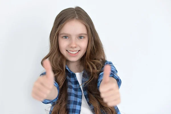 Cute little girl posing — Stock Photo, Image