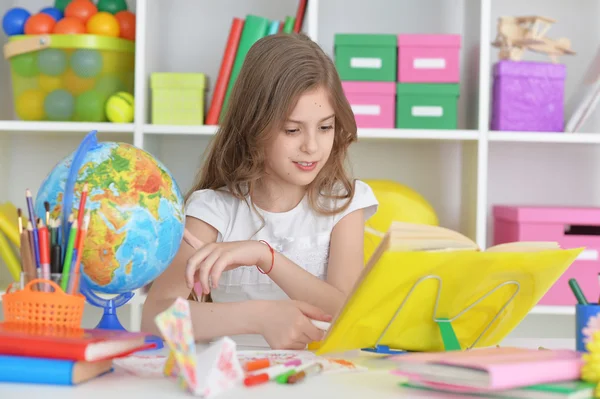 Student tjej på class — Stockfoto