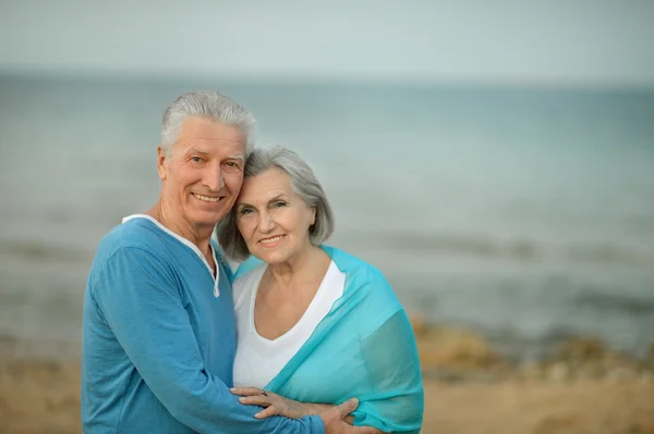 Senior couple at sea — Stock Photo, Image