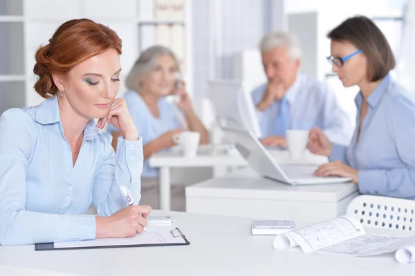 Working business people In Office — Stock Photo, Image