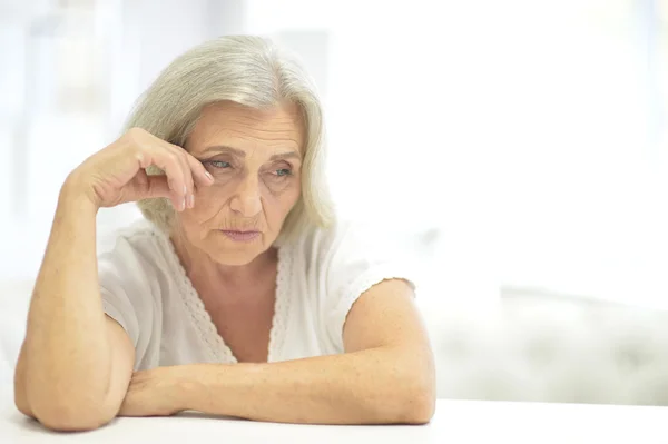 Thoughtful sad woman — Stock Photo, Image