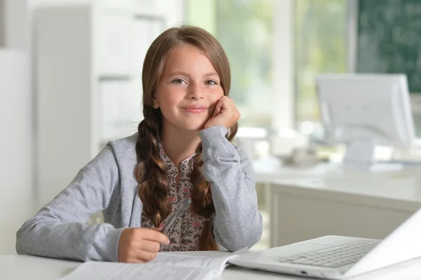 Student meisje op klas — Stockfoto