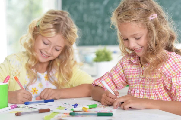 Meninas bonitas na classe — Fotografia de Stock