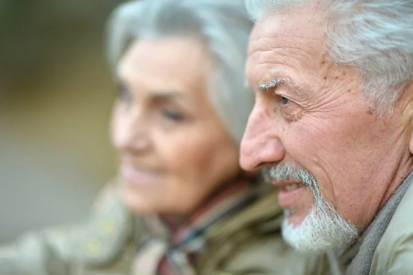 Smiling senior couple — Stock Photo, Image