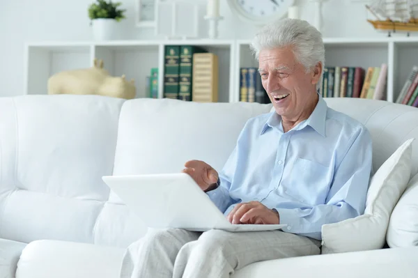 Senior man at home — Stock Photo, Image