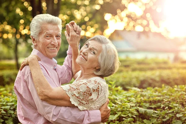 Portrait of senior couple — Stock Photo, Image