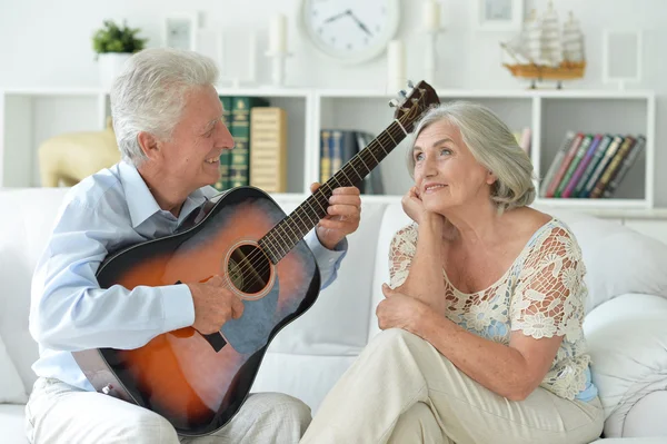 Portrait of happy beautiful senior couple — Stock Photo, Image