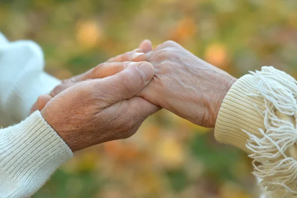 Par Som Håller Varandra Handen — Stockfoto