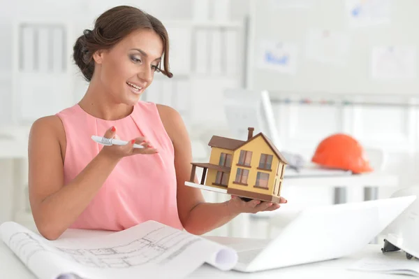 Beautiful Female Architect Working Modern Office — Stock Photo, Image