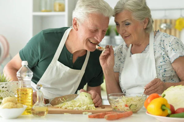 Senior Couple Cooking Together Kitchen — Stock Photo, Image