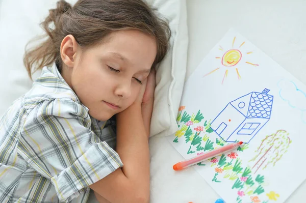 Bella Ragazza Che Dorme Sul Pavimento Casa — Foto Stock