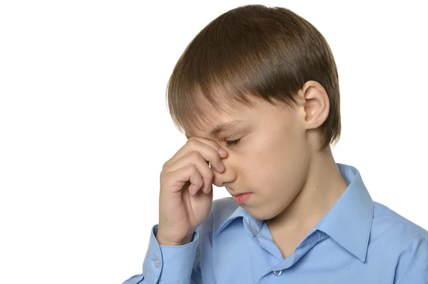 Kleiner Junge mit Kopfschmerzen — Stockfoto