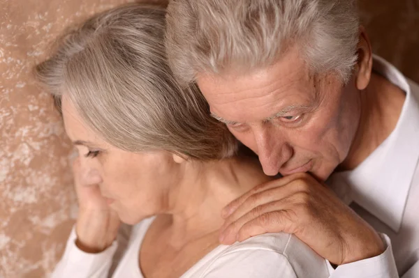 Triste pareja de ancianos — Foto de Stock