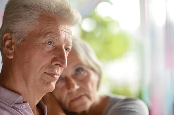 Portrait of senior couple — Stock Photo, Image