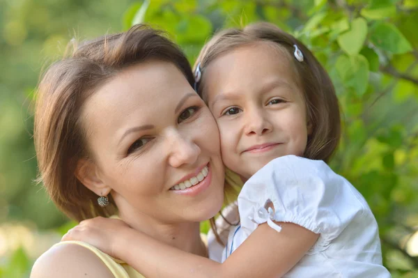 Mère avec sa fille — Photo