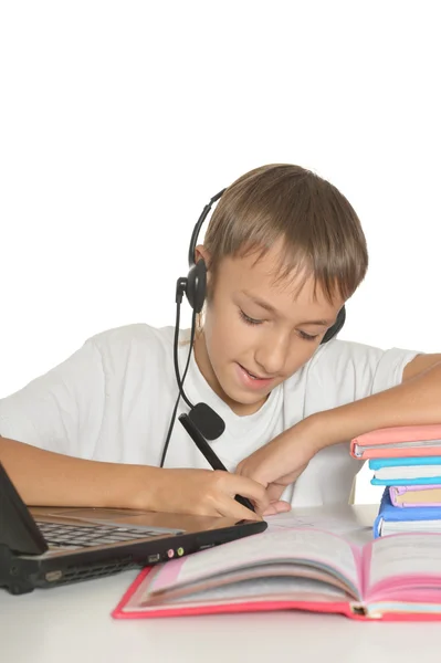 Teenage boy  with laptop — Stock Photo, Image