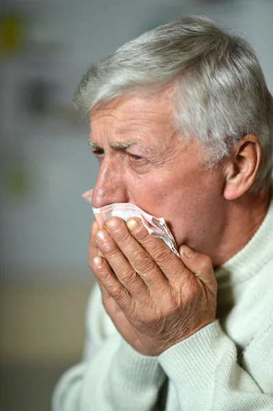 Sjuk gammal man — Stockfoto