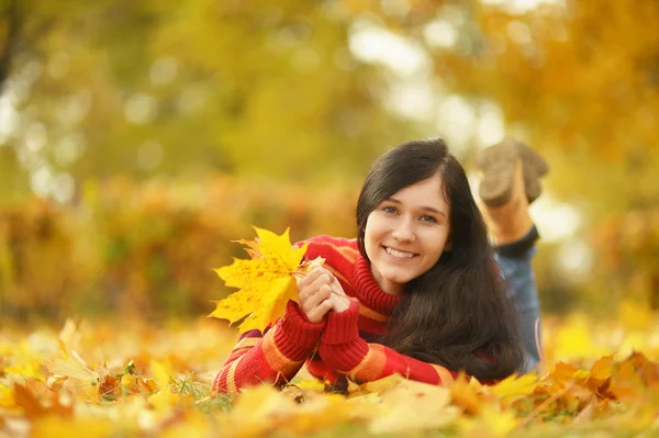 Girl with leaves — Stock Photo, Image