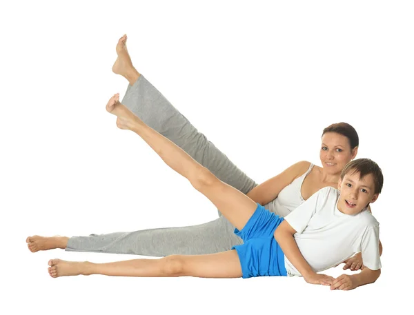 Madre e hijo haciendo ejercicios —  Fotos de Stock