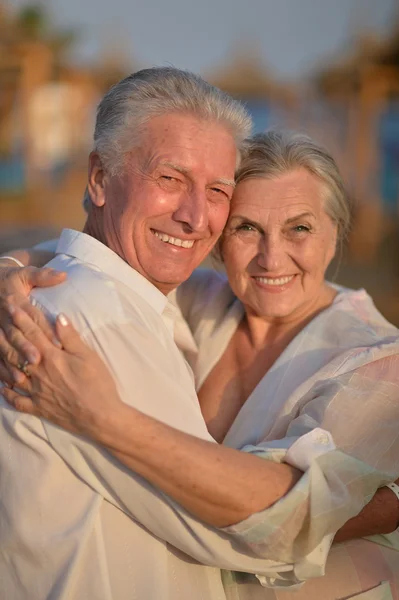 Pareja vieja divertida —  Fotos de Stock